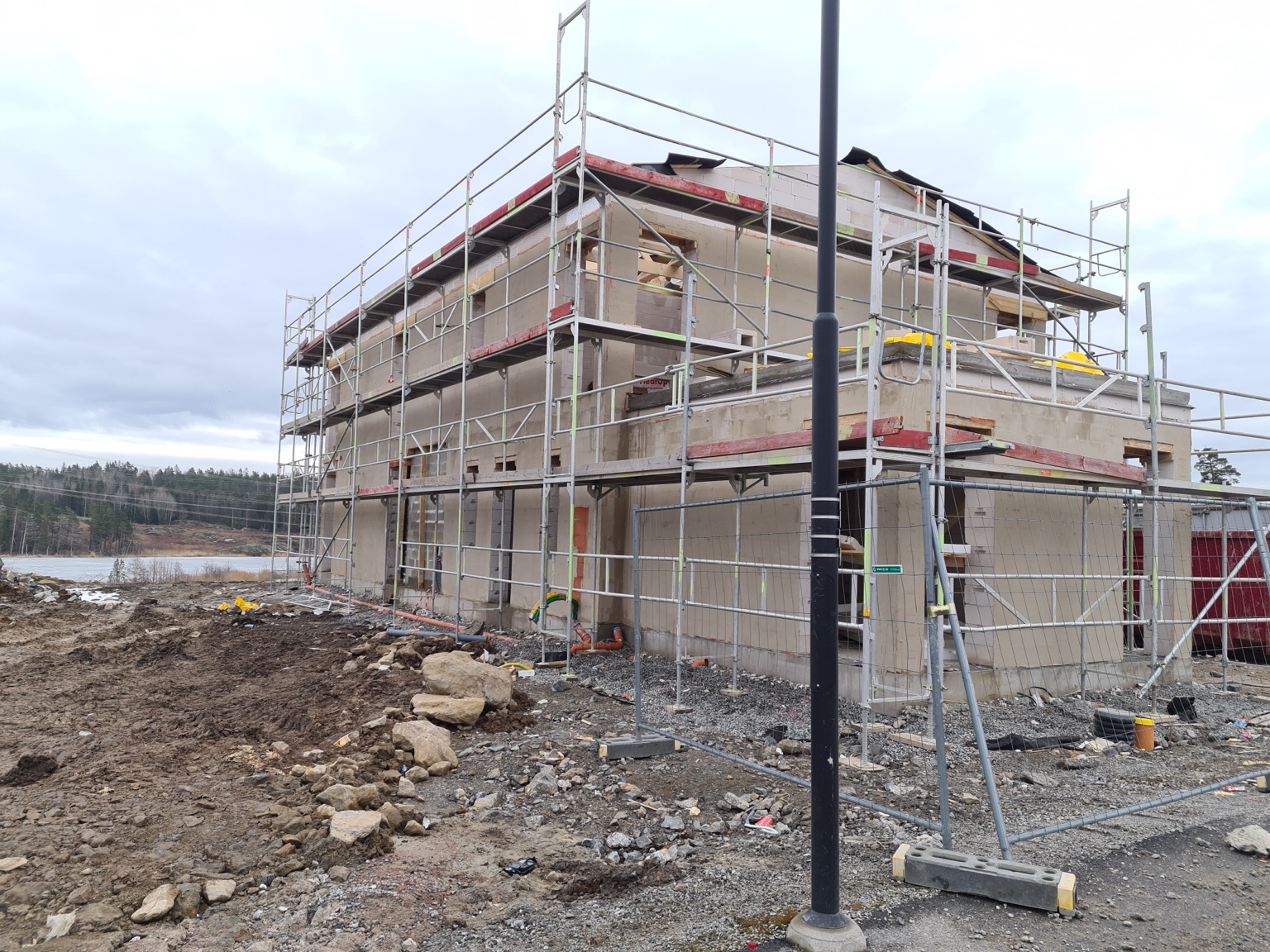 Fasad och uteområde foto